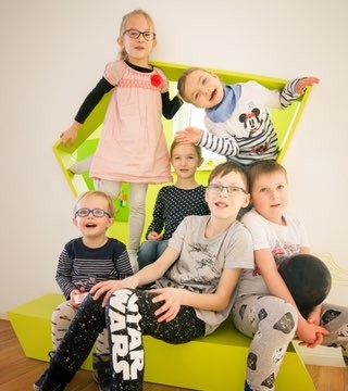 kids_in_praxis.jpg